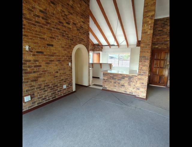 3 BEDROOM HOUSE TO LET IN WALDRIFT